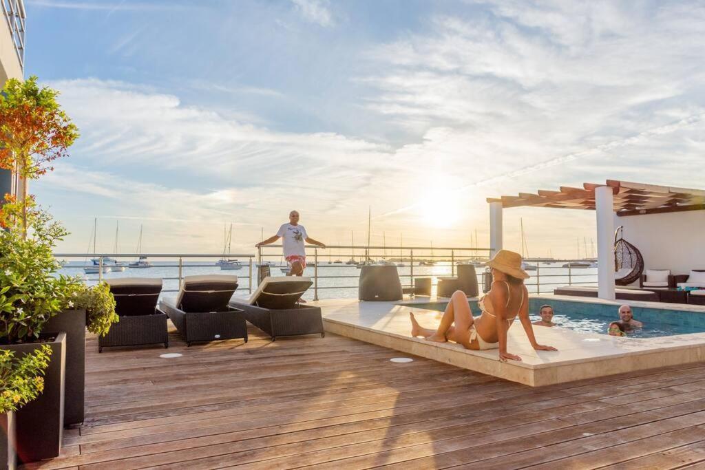 Tradewinds Apartments Simpson Bay Eksteriør bilde