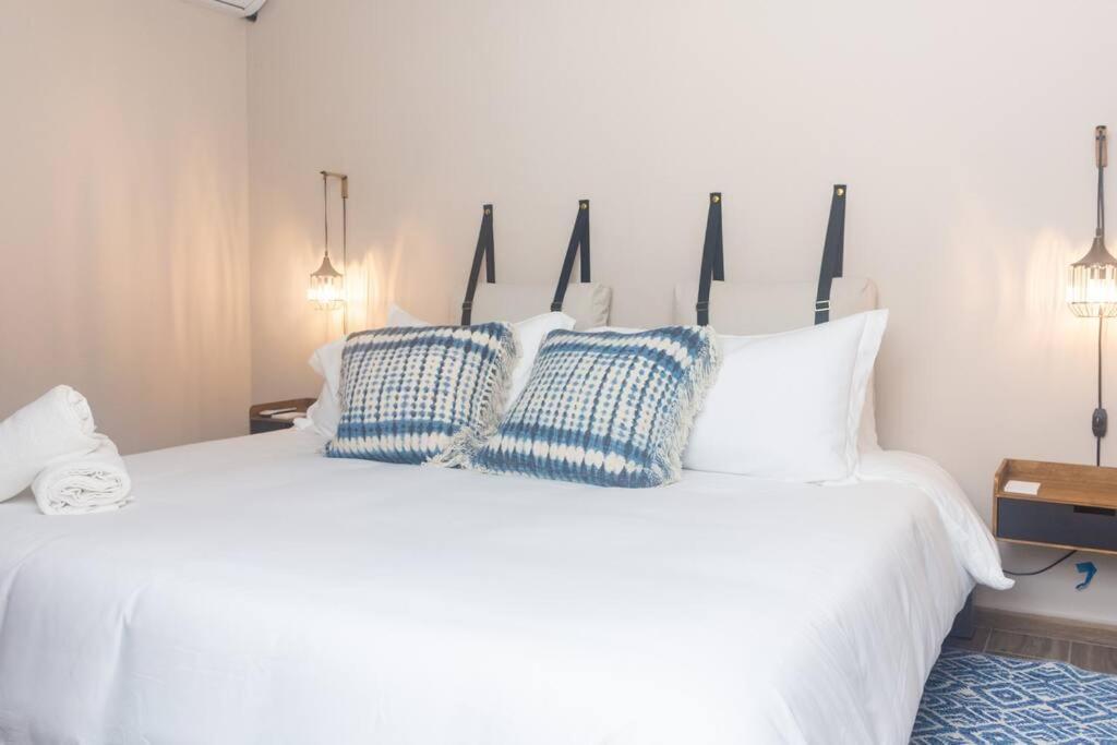Tradewinds Apartments Simpson Bay Eksteriør bilde