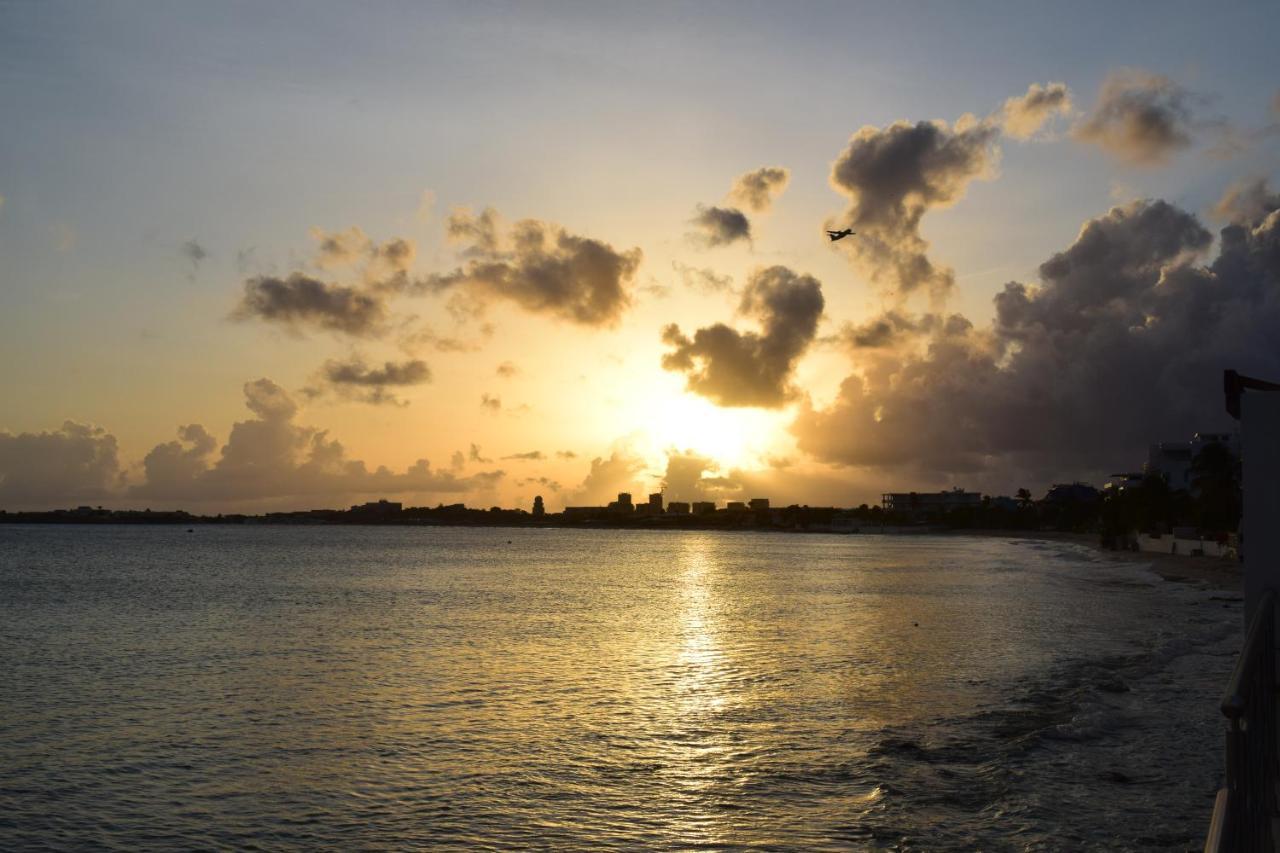 Tradewinds Apartments Simpson Bay Eksteriør bilde